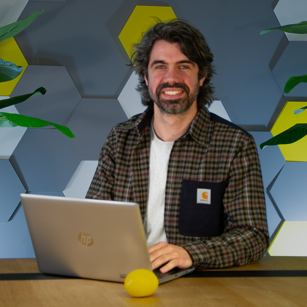 Tom_vierkant